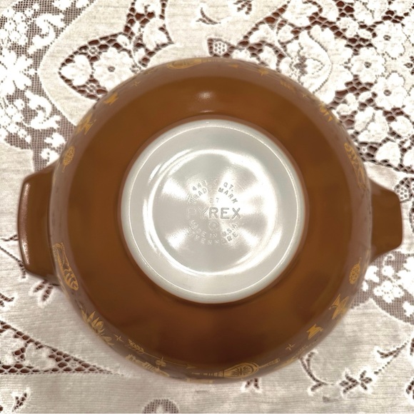 Vintage Pyrex “Early America” Set of 4 Cinderella Nesting Bowls 444 443 442 441 - Picture 6 of 12